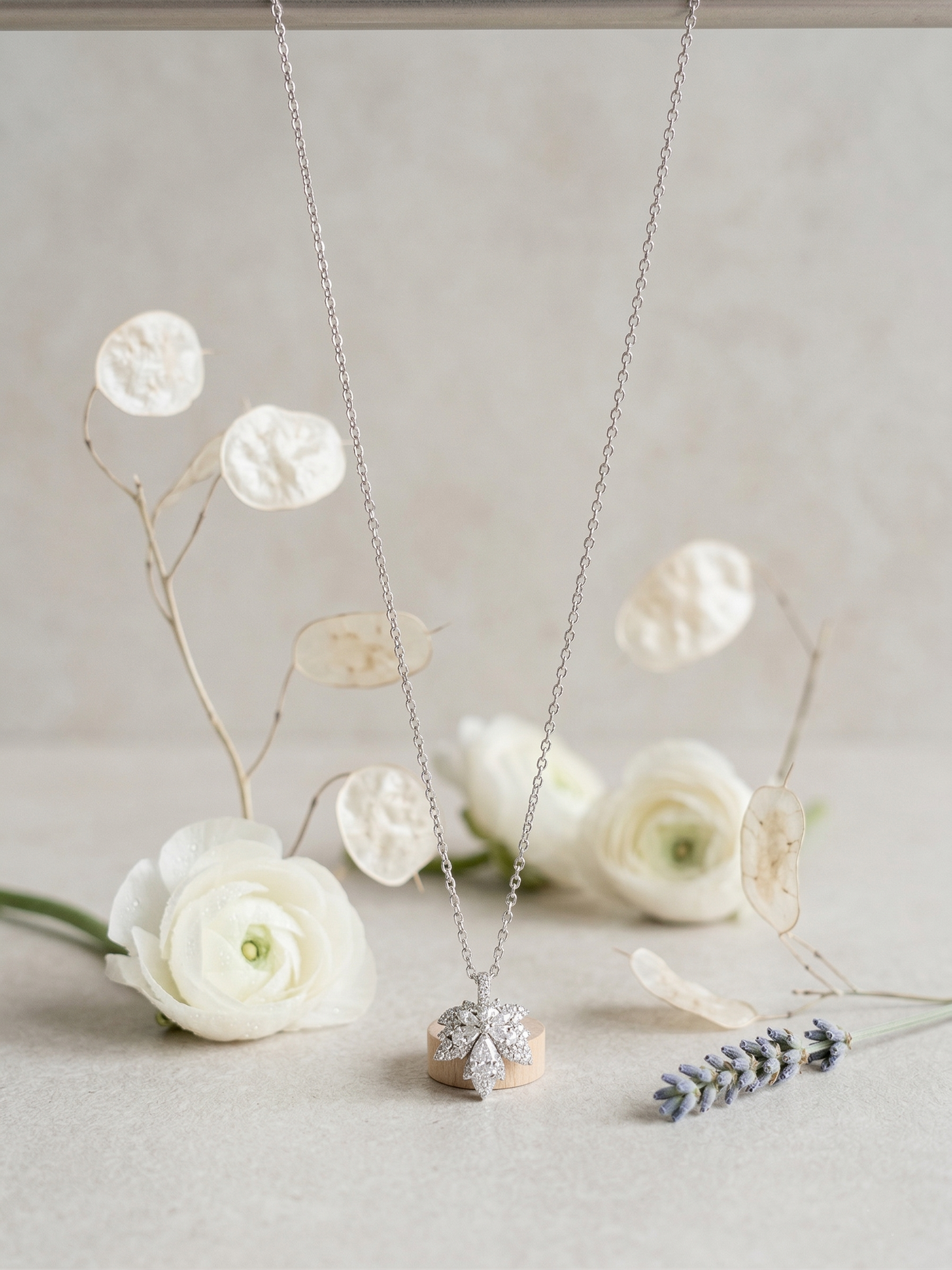 elegant silver-tone leaf bloom crystal chain pendant