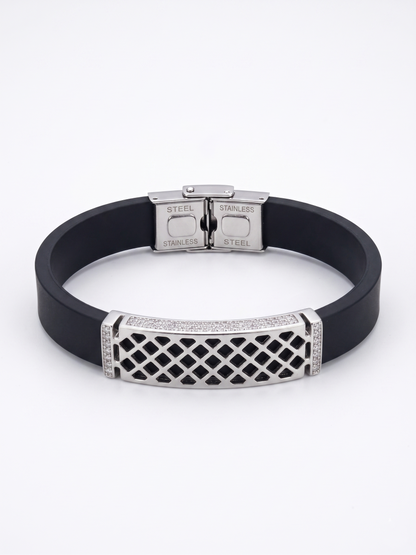Lattice-Patterned Pavé Bar Bracelet