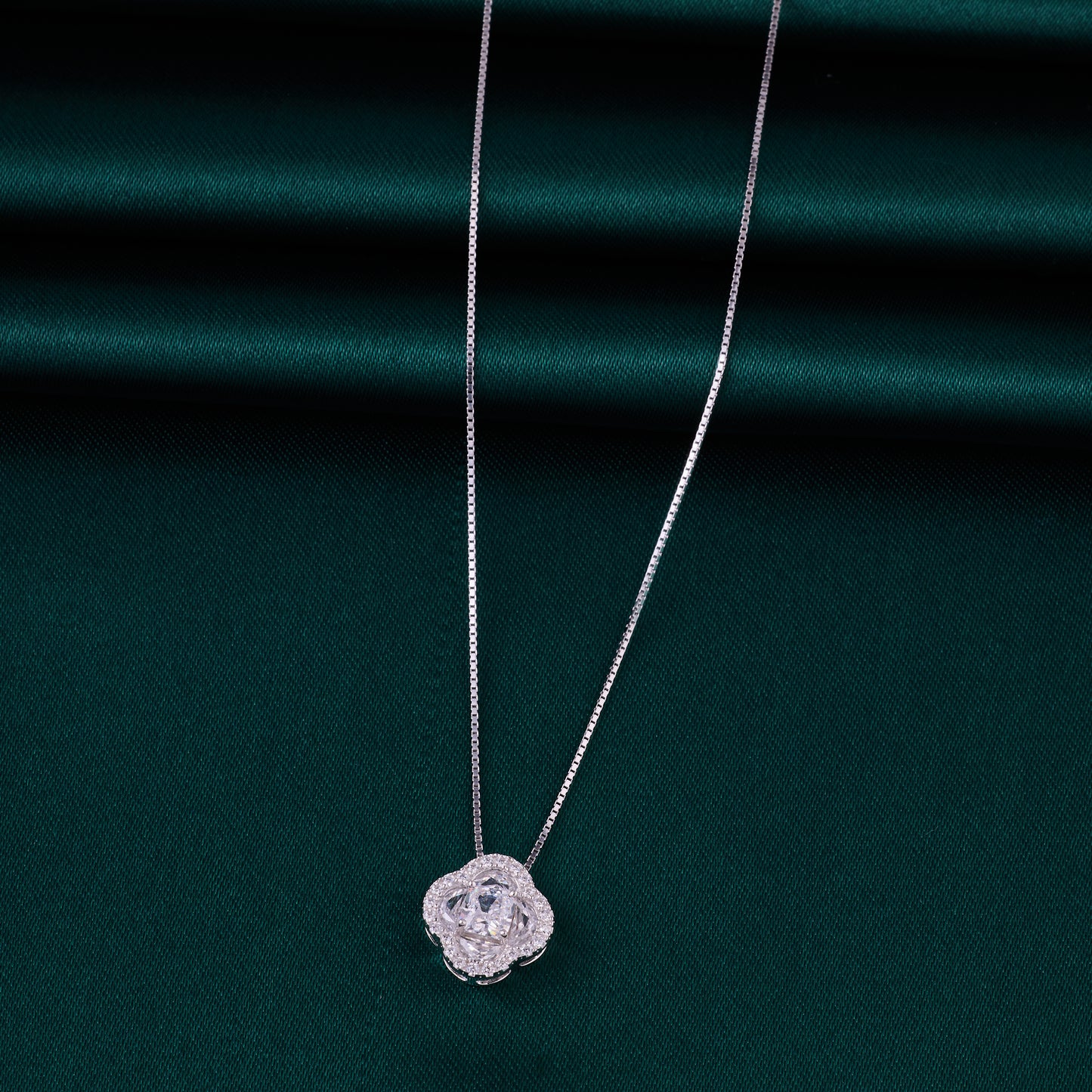 minimalist clover halo cz pendant necklace in 92.5 sterling silver