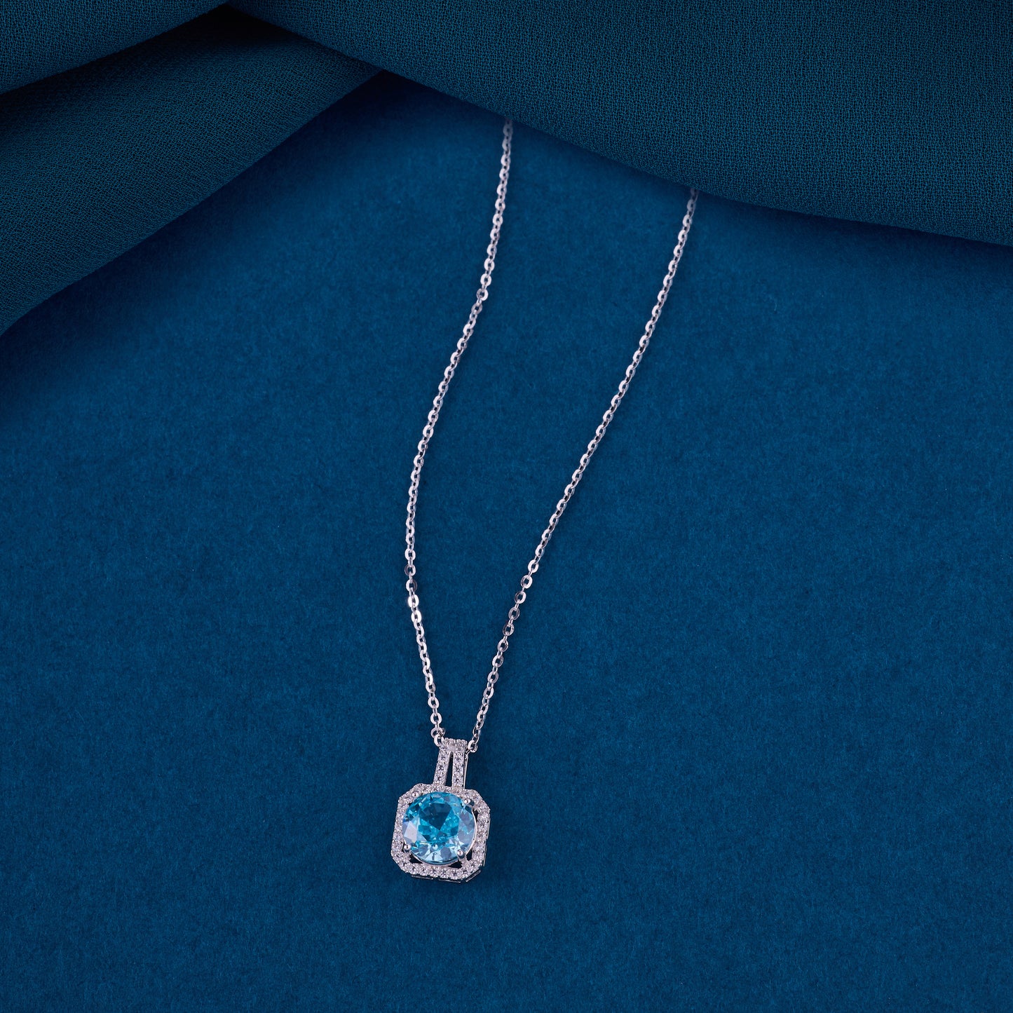 minimalist halo cz pendant necklace in 92.5 sterling silver