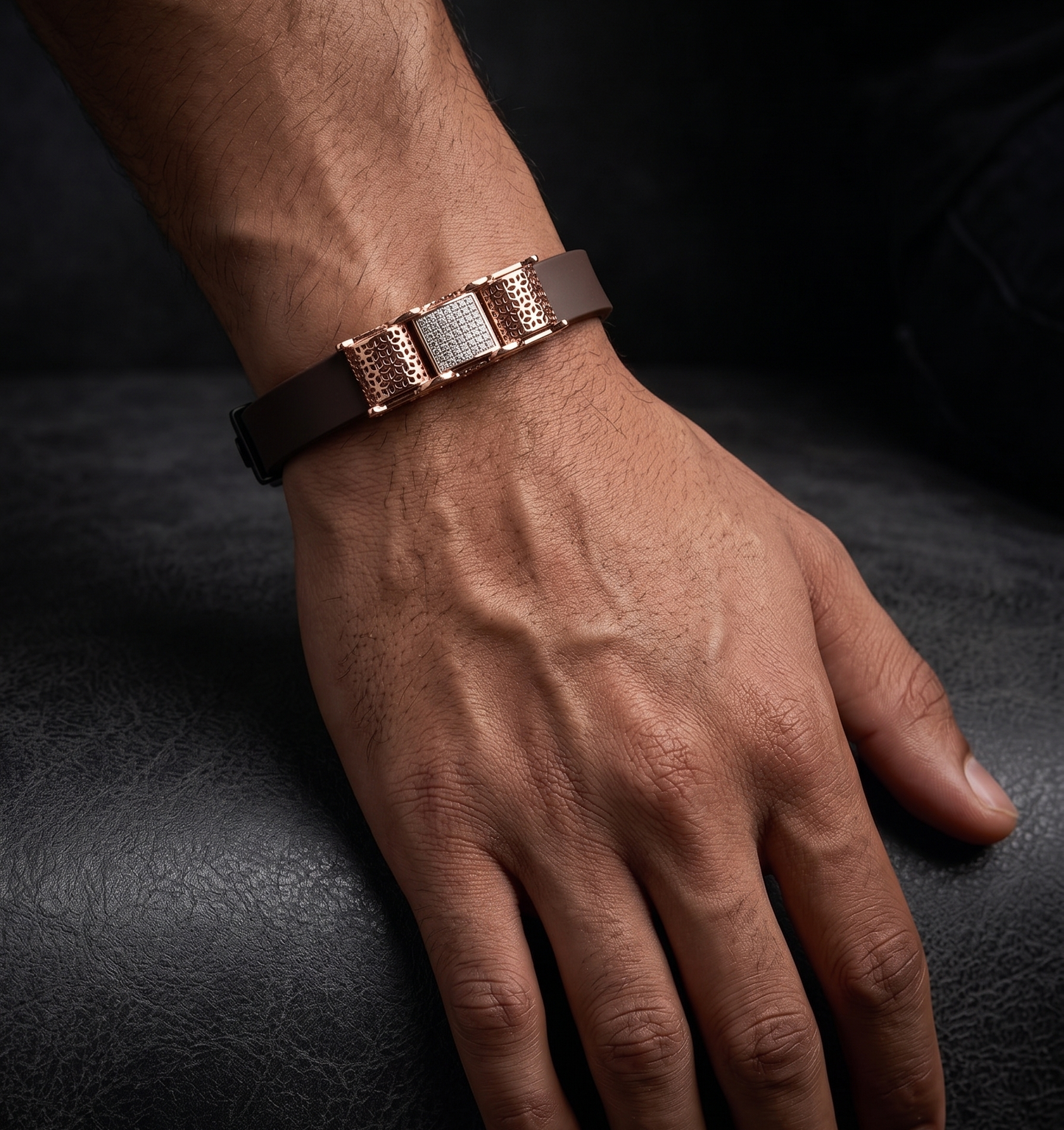 elegant rose gold-tone lattice bangle
