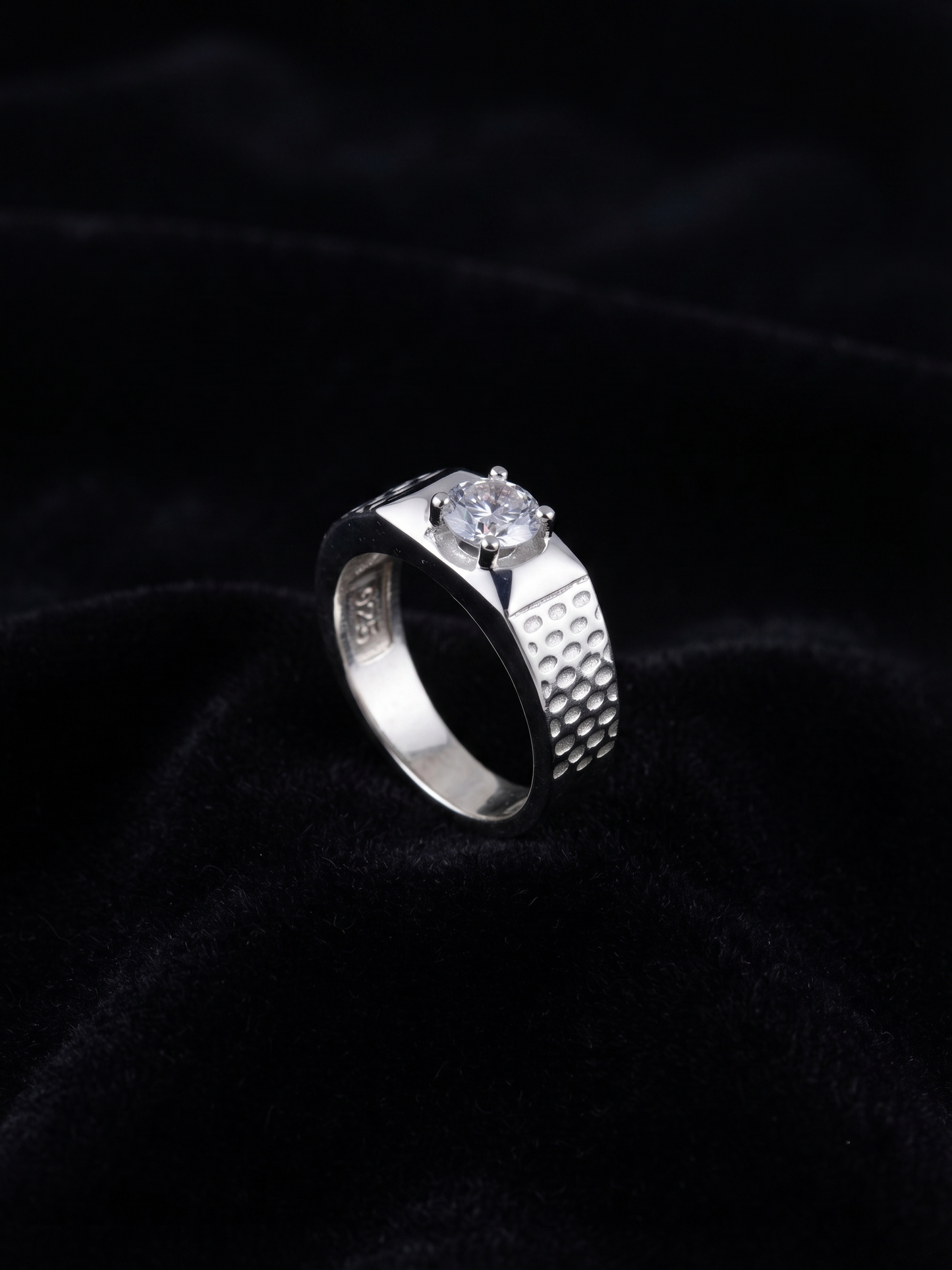 halo gra-certified moissanite solitaire statement ring