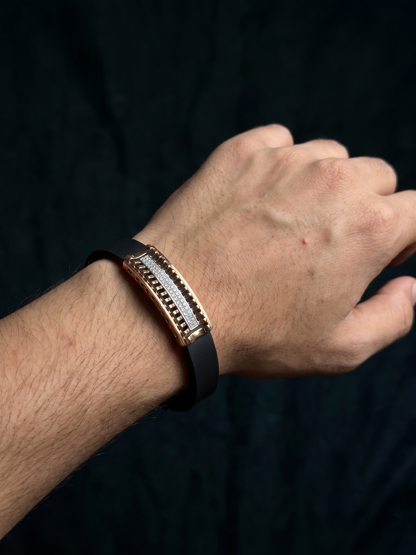 modern linear pavé bar bracelet