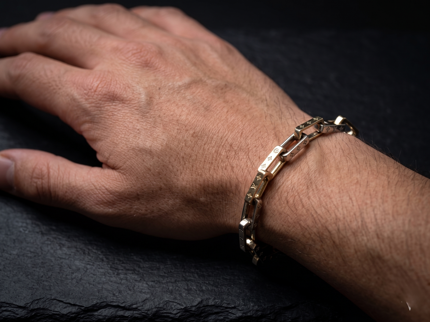 logo-patterned rectangular link bracelet