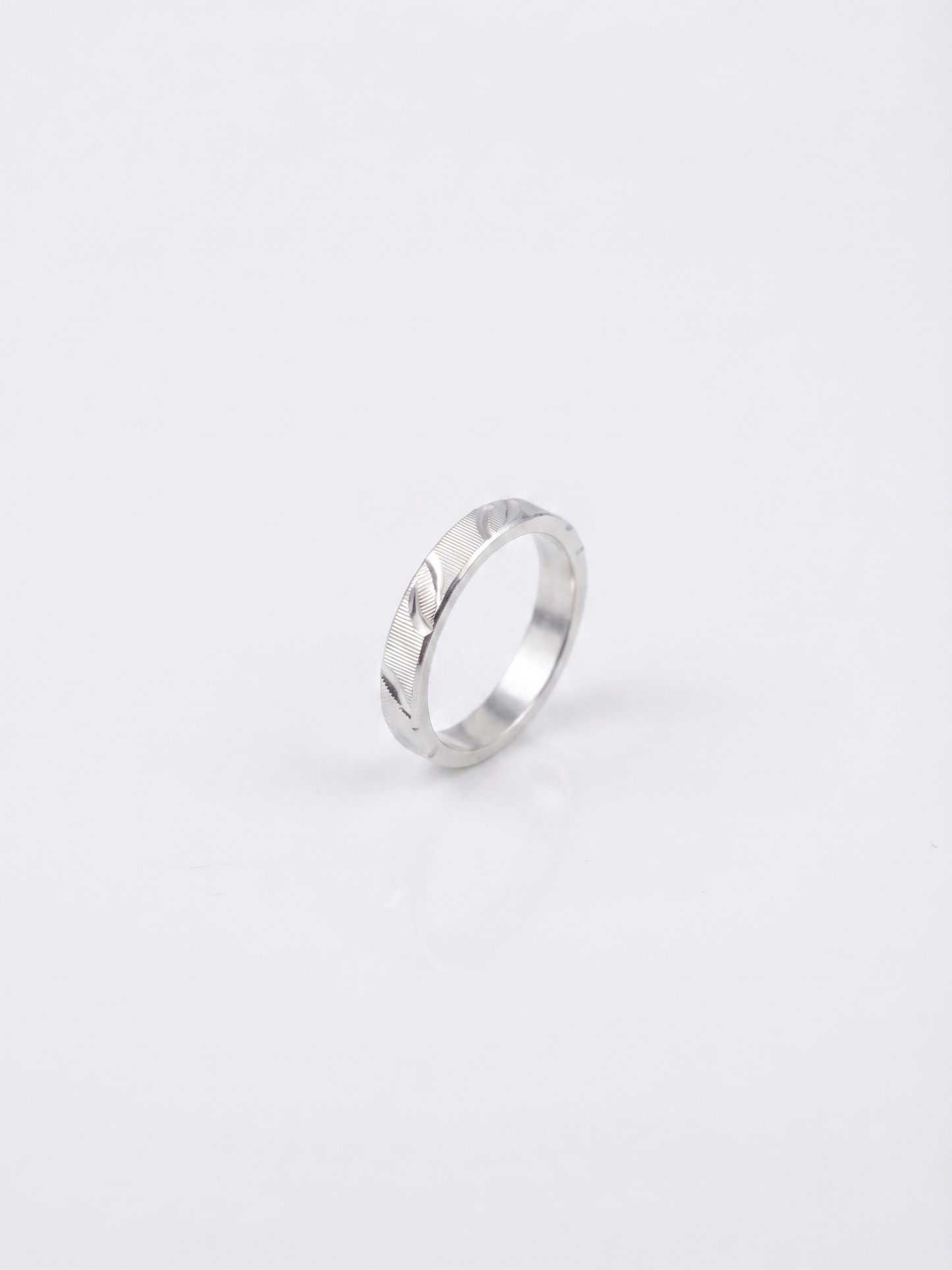 sleek dual-tone grooved sterling silver band