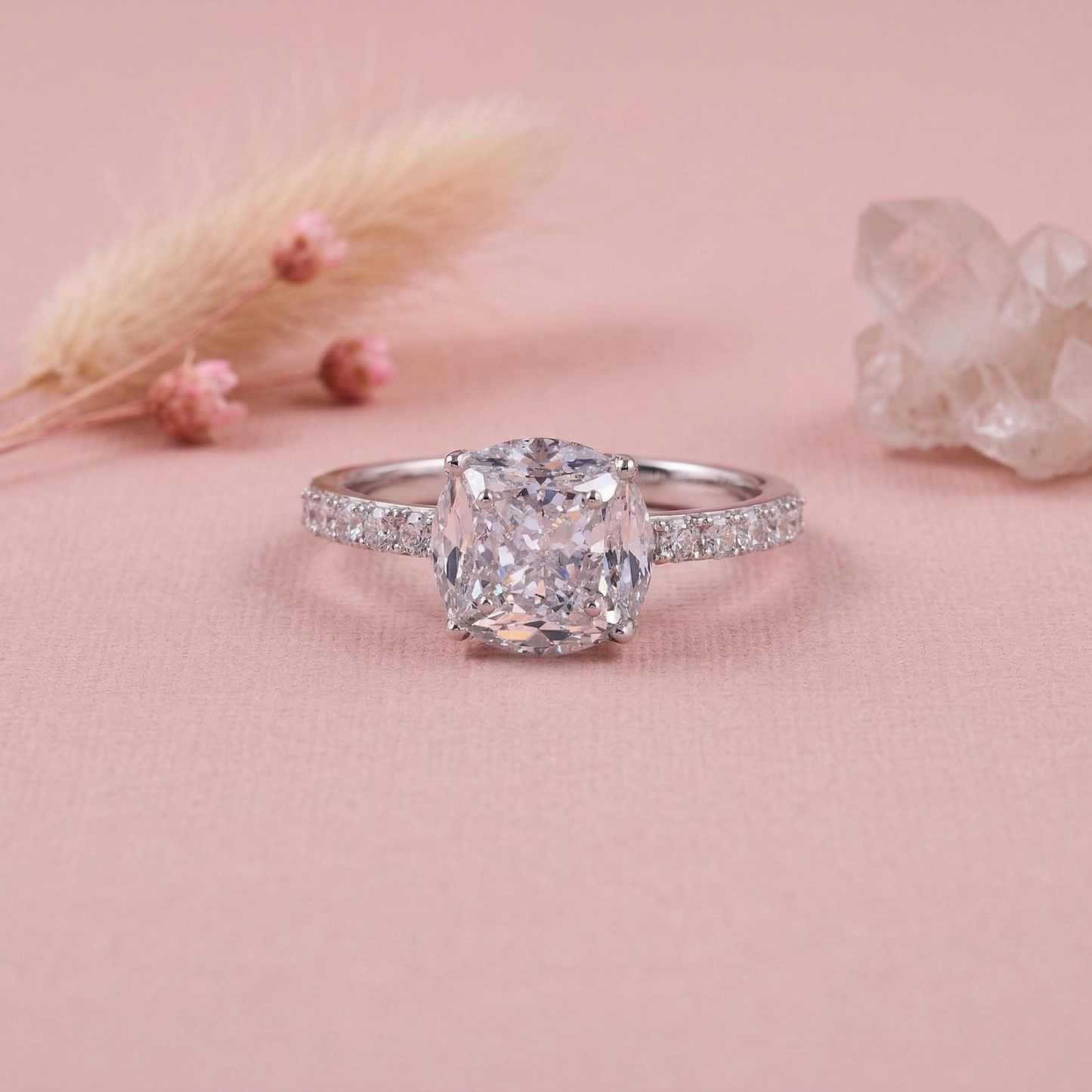 elegant cushion-cut solitaire ring in pure 92.5 sterling silver with sparkling pavé band – adjustable size