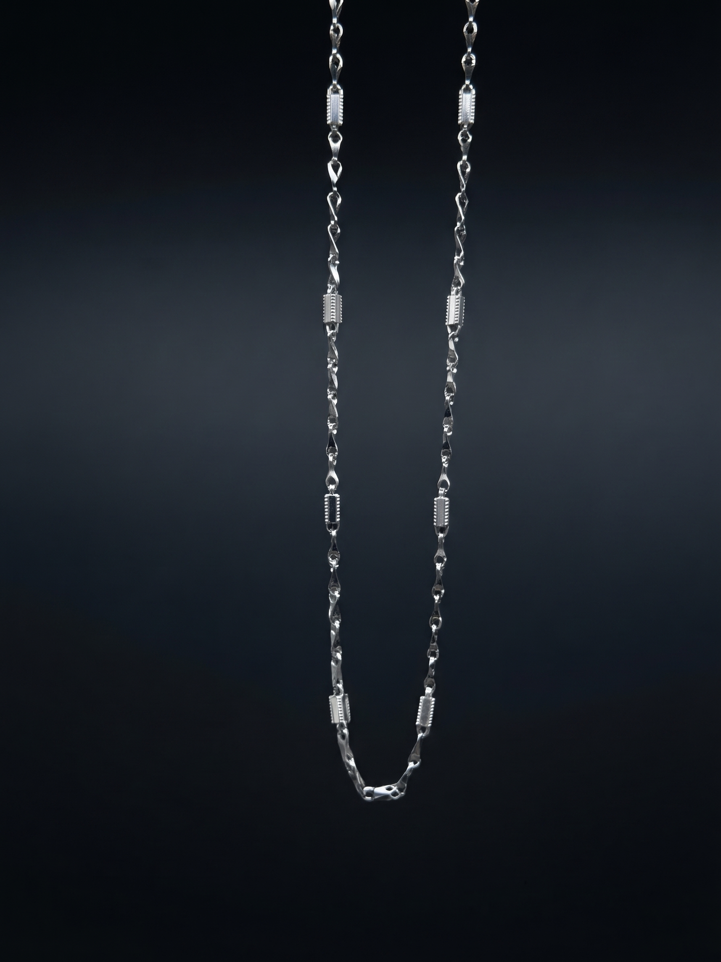 artisan detailed sterling silver link chain