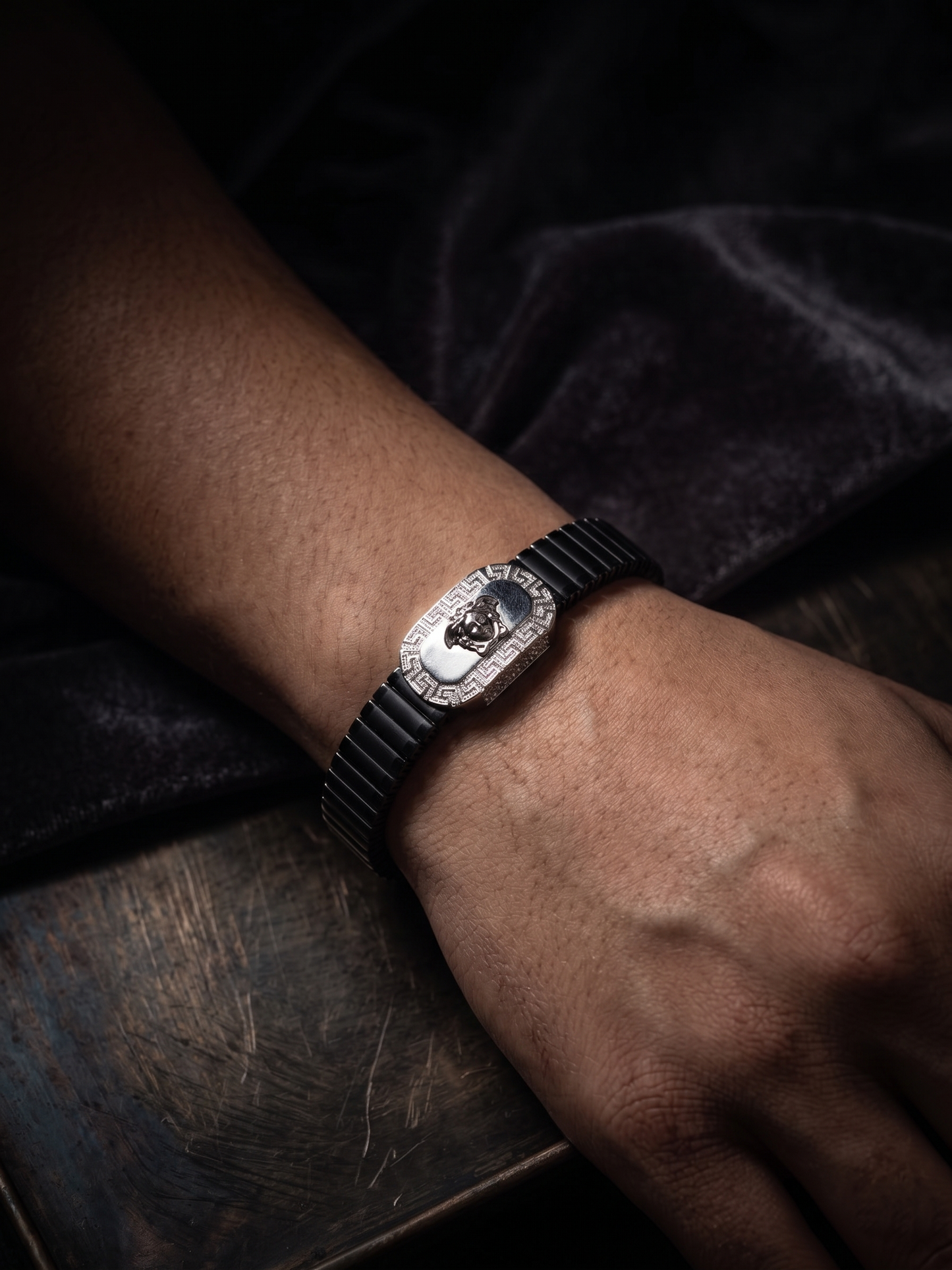 modern medusa-emblem flexible bracelet