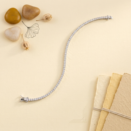 Elegant Princess-Cut Tennis Bracelet in Pure 92.5 Sterling Silver – Secure Box Clasp Closure