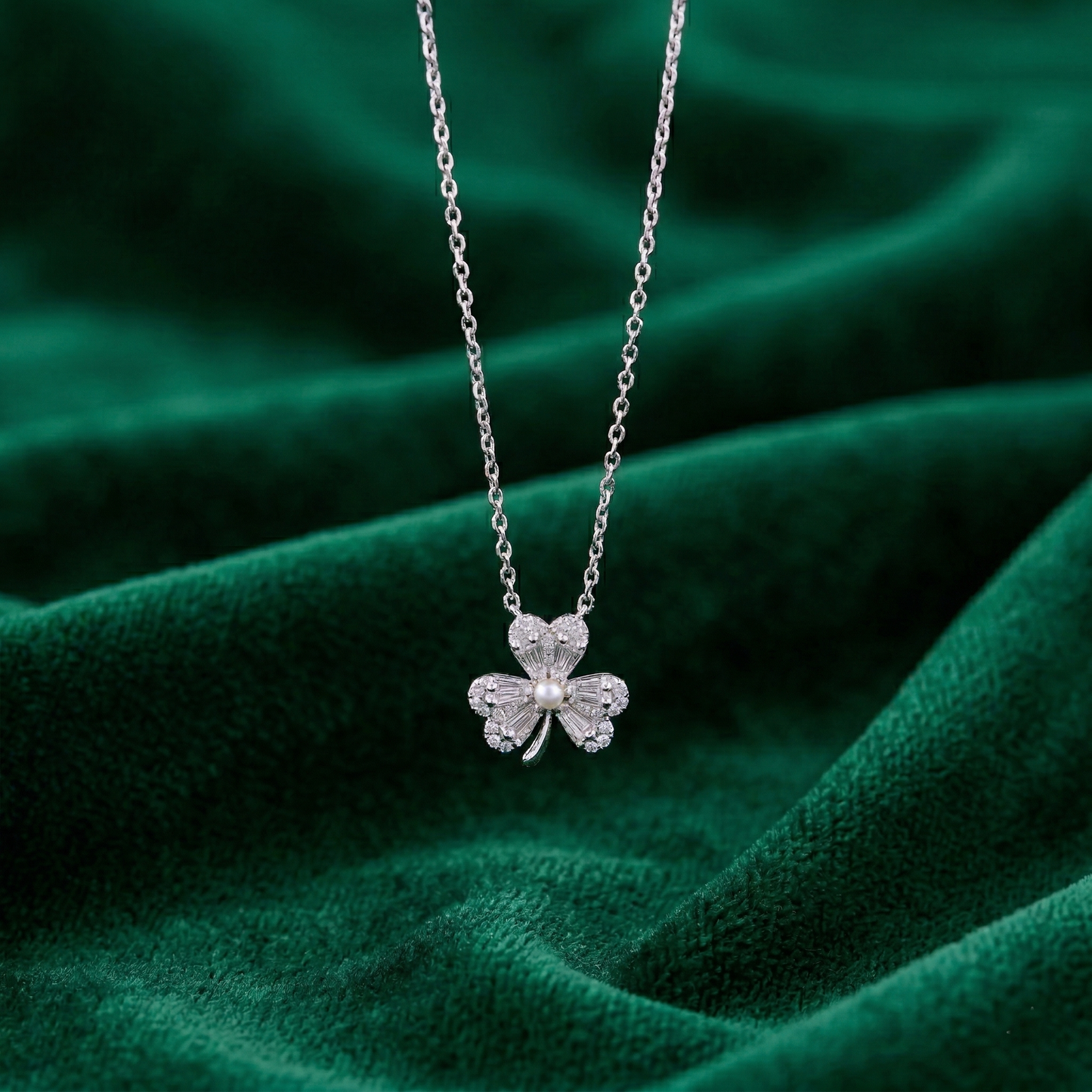 premium clover stone pendant chain in 92.5 sterling silver
