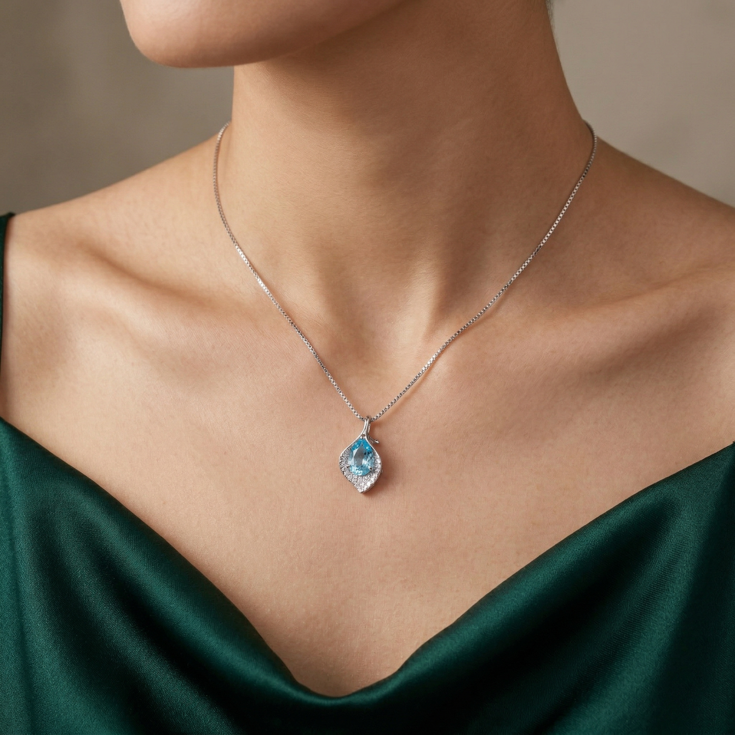 classic crystal leaf pendant chain in 92.5 sterling silver