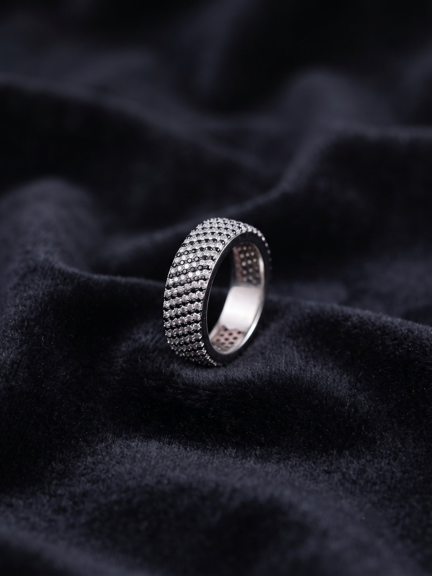 contrast pavé-striped sterling silver eternity band