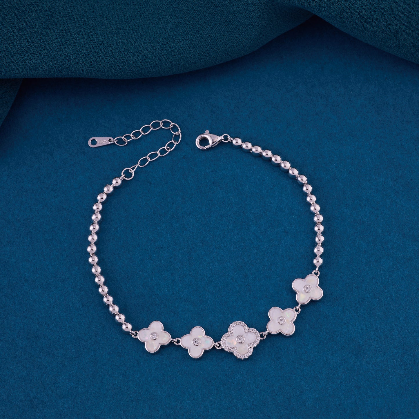 elegant mother of pearl clover bracelet in pure 92.5 sterling silver – adjustable fit