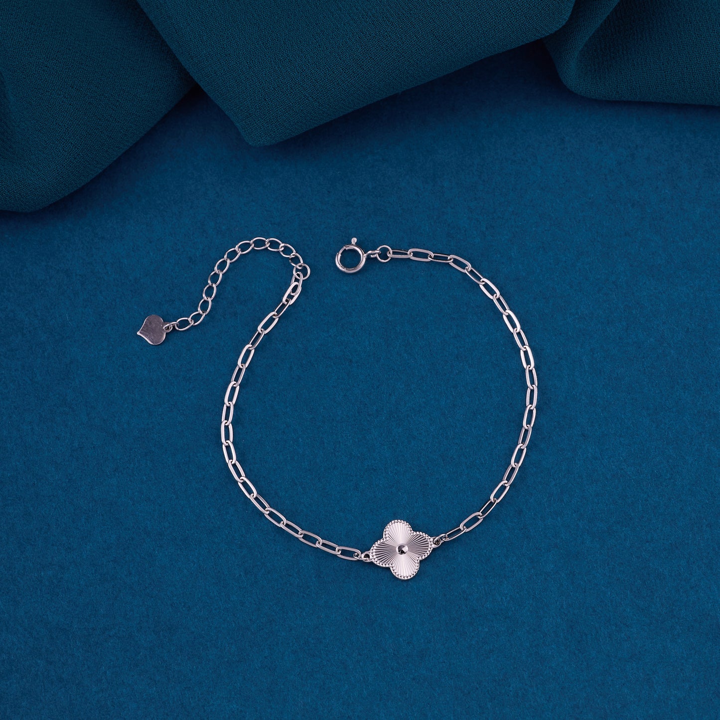 elegant textured clover paperclip chain bracelet in pure 92.5 sterling silver – adjustable fit