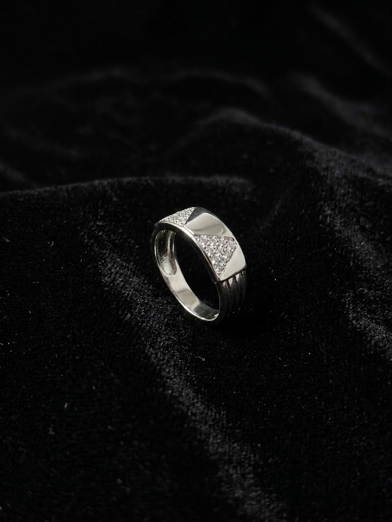 geometric triangle pavé sterling silver statement ring